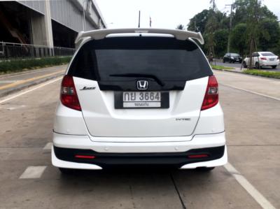 รถบ้าน รถมือสอง Honda Jazz 1.5 i-VTEC รุ่น SV เกียร์ Auto ปี 2011 โดย หญิงรถบ้าน รถมือสองขอนแก่น ราคาถูก ผ่อนสบาย