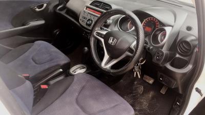 รถบ้าน รถมือสอง Honda Jazz 1.5 i-VTEC รุ่น SV เกียร์ Auto ปี 2011 โดย หญิงรถบ้าน รถมือสองขอนแก่น ราคาถูก ผ่อนสบาย