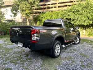 รถบ้าน รถมือสอง Mitsubishi Triton Plus Mega Cab 2.4 GLX เกียร์ MT ปี 2018  โดย หญิงรถบ้าน รถมือสองขอนแก่น ราคาถูก ผ่อนสบาย
