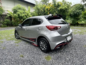 รถบ้าน รถมือสอง Mazda2 Hatchback 1.3 SkyActiv-G High Connect เกียร์ Auto ปี 2017 โดย หญิงรถบ้าน รถมือสองขอนแก่น ราคาถูก ผ่อนสบาย
