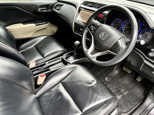 รถบ้าน รถมือสอง Honda City 1.5 i-VTEC รุ่น V Plus เกียร์ Auto ปี 2014 โดย หญิงรถบ้าน รถมือสองขอนแก่น ราคาถูก ผ่อนสบาย