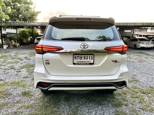รถบ้าน รถมือสอง Toyota Fortuner 2.8 TRD Sportivo เกียร์ Auto ปี 2017 โดย หญิงรถบ้าน รถมือสองขอนแก่น ราคาถูก ผ่อนสบาย