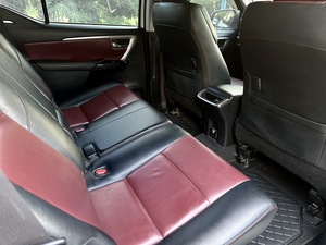 รถบ้าน รถมือสอง Toyota Fortuner 2.8 TRD Sportivo เกียร์ Auto ปี 2017 โดย หญิงรถบ้าน รถมือสองขอนแก่น ราคาถูก ผ่อนสบาย