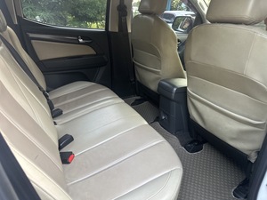รถบ้าน รถมือสอง Chevrolet Colorado Crew Cab 2.5 LTZ Z71 เกียร์ A/T ปี 2015 โดย หญิงรถบ้าน รถมือสองขอนแก่น ราคาถูก ผ่อนสบาย