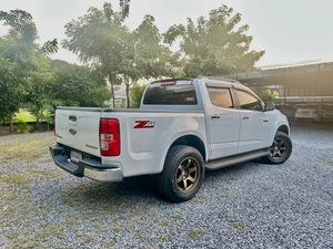 รถบ้าน รถมือสอง Chevrolet Colorado Crew Cab 2.5 LTZ Z71 เกียร์ A/T ปี 2015 โดย หญิงรถบ้าน รถมือสองขอนแก่น ราคาถูก ผ่อนสบาย