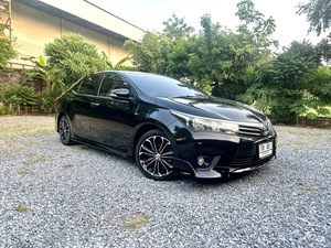 รถบ้าน รถมือสอง Toyota Corolla Altis 1.8 รุ่น S ESPORT เกียร์ Auto ปี 2016 โดย หญิงรถบ้าน รถมือสองขอนแก่น ราคาถูก ผ่อนสบาย