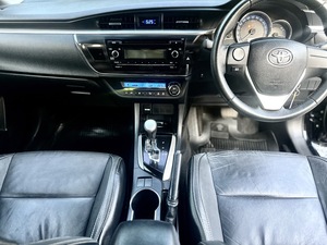 รถบ้าน รถมือสอง Toyota Corolla Altis 1.8 รุ่น S ESPORT เกียร์ Auto ปี 2016 โดย หญิงรถบ้าน รถมือสองขอนแก่น ราคาถูก ผ่อนสบาย