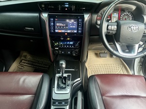 รถบ้าน รถมือสอง Toyota Fortuner 2.8 TRD Sportivo เกียร์ Auto 4WD ปี 2017 โดย หญิงรถบ้าน รถมือสองขอนแก่น ราคาถูก ผ่อนสบาย