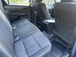 รถบ้าน รถมือสอง Toyota Hilux Revo Prerunner Double Cab 2.4 รุ่น E เกียร์ M/T ปี 2018 โดย หญิงรถบ้าน รถมือสองขอนแก่น ราคาถูก ผ่อนสบาย