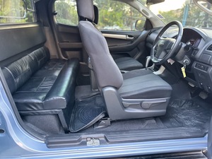 รถบ้าน รถมือสอง ISUZU D-MAX Hi-lander Space Cab 2.5 Z Ddi เกียร์ Auto ปี 2014 โดย หญิงรถบ้าน รถมือสองขอนแก่น ราคาถูก ผ่อนสบาย