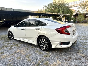 รถบ้าน รถมือสอง Honda Civic 1.8 i-VTEC รุ่น EL เกียร์ Auto ปี 2016 โดย หญิงรถบ้าน รถมือสองขอนแก่น ราคาถูก ผ่อนสบาย