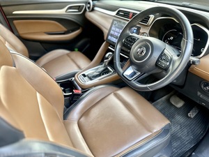รถบ้าน รถมือสอง MG ZS 1.5 I-Smart รุ่น C เกียร์ Auto ปี 2020  โดย หญิงรถบ้าน รถมือสองขอนแก่น ราคาถูก ผ่อนสบาย