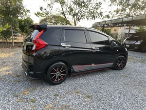 รถบ้าน รถมือสอง Honda Jazz 1.5 i-VTEC รุ่น S เกียร์ Auto ปี 2017 โดย หญิงรถบ้าน รถมือสองขอนแก่น ราคาถูก ผ่อนสบาย