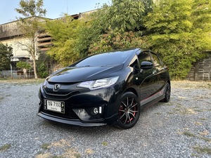 รถบ้าน รถมือสอง Honda Jazz 1.5 i-VTEC รุ่น S เกียร์ Auto ปี 2017 โดย หญิงรถบ้าน รถมือสองขอนแก่น ราคาถูก ผ่อนสบาย