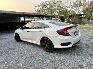 รถบ้าน รถมือสอง Honda Civic 1.8 i-VTEC รุ่น EL เกียร์ Auto ปี 2019 โดย หญิงรถบ้าน รถมือสองขอนแก่น ราคาถูก ผ่อนสบาย