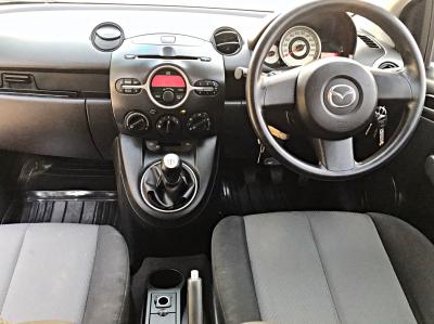รถบ้าน รถมือสอง Mazda 2 Sports 1.5 เกียร์ ​MT ปี 2011  โดย หญิงรถบ้าน รถมือสองขอนแก่น ราคาถูก ผ่อนสบาย