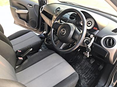 รถบ้าน รถมือสอง Mazda 2 Sports 1.5 เกียร์ ​MT ปี 2011  โดย หญิงรถบ้าน รถมือสองขอนแก่น ราคาถูก ผ่อนสบาย