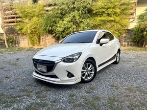 รถบ้าน รถมือสอง Mazda2 Sedan 1.3 SkyActiv-G High Connect เกียร์ Auto ปี 2016 โดย หญิงรถบ้าน รถมือสองขอนแก่น ราคาถูก ผ่อนสบาย