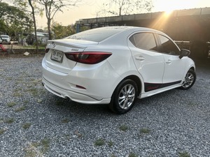 รถบ้าน รถมือสอง Mazda2 Sedan 1.3 SkyActiv-G High Connect เกียร์ Auto ปี 2016 โดย หญิงรถบ้าน รถมือสองขอนแก่น ราคาถูก ผ่อนสบาย
