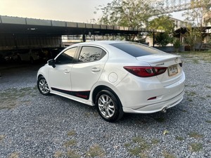 รถบ้าน รถมือสอง Mazda2 Sedan 1.3 SkyActiv-G High Connect เกียร์ Auto ปี 2016 โดย หญิงรถบ้าน รถมือสองขอนแก่น ราคาถูก ผ่อนสบาย
