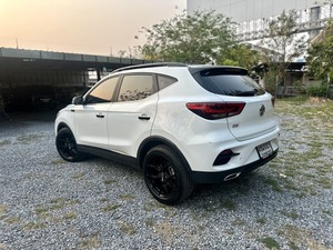 รถบ้าน รถมือสอง MG ZS 1.5 รุ่น X เกียร์ Auto ปี 2022  โดย หญิงรถบ้าน รถมือสองขอนแก่น ราคาถูก ผ่อนสบาย