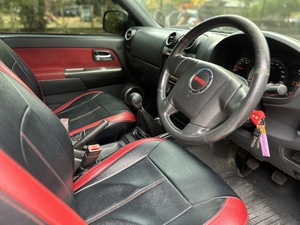 รถบ้าน รถมือสอง ISUZU D-MAX Hi-Lander 4-Door 2.5 Ddi i-TEQ  เกียร์  M/T ปี 2010  โดย หญิงรถบ้าน รถมือสองขอนแก่น ราคาถูก ผ่อนสบาย