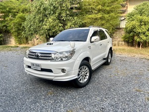 รถบ้าน รถมือสอง Toyota Fortuner 3.0 V เกียร์ Auto 2WD ปี 2010 โดย หญิงรถบ้าน รถมือสองขอนแก่น ราคาถูก ผ่อนสบาย