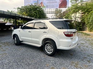 รถบ้าน รถมือสอง Toyota Fortuner 3.0 V เกียร์ Auto 2WD ปี 2010 โดย หญิงรถบ้าน รถมือสองขอนแก่น ราคาถูก ผ่อนสบาย
