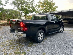 รถบ้าน รถมือสอง Toyota Hilux Revo Prerunner Smart Cab 2.4 เกียร์ MT ปี 2016 โดย หญิงรถบ้าน รถมือสองขอนแก่น ราคาถูก ผ่อนสบาย
