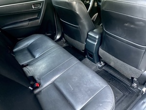 รถบ้าน รถมือสอง Toyota Corolla Altis 1.8 รุ่น G เกียร์ Auto ปี 2014 โดย หญิงรถบ้าน รถมือสองขอนแก่น ราคาถูก ผ่อนสบาย