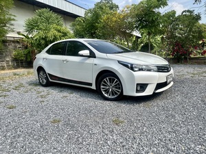 รถบ้าน รถมือสอง Toyota Corolla Altis 1.8 รุ่น G เกียร์ Auto ปี 2014 โดย หญิงรถบ้าน รถมือสองขอนแก่น ราคาถูก ผ่อนสบาย