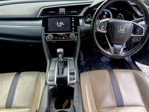 รถบ้าน รถมือสอง Honda Civic 1.8 i-VTEC รุ่น EL เกียร์ Auto ปี 2017  โดย หญิงรถบ้าน รถมือสองขอนแก่น ราคาถูก ผ่อนสบาย