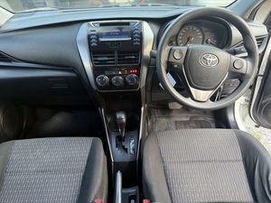 รถบ้าน รถมือสอง Toyota Yaris Ativ 1.2 รุ่น Mid เกียร์ Auto ปี 2020 โดย หญิงรถบ้าน รถมือสองขอนแก่น ราคาถูก ผ่อนสบาย