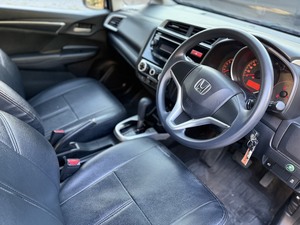 รถบ้าน รถมือสอง Honda Jazz 1.5 i-VTEC รุ่น S เกียร์ Auto ปี 2015 โดย หญิงรถบ้าน รถมือสองขอนแก่น ราคาถูก ผ่อนสบาย