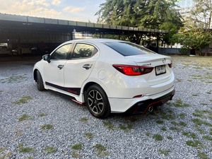 รถบ้าน รถมือสอง Mazda2 Sedan 1.3 SkyActiv-G High Connect เกียร์ Auto ปี 2016 โดย หญิงรถบ้าน รถมือสองขอนแก่น ราคาถูก ผ่อนสบาย