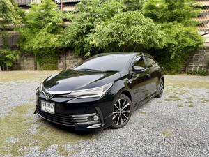 รถบ้าน รถมือสอง Toyota Corolla Altis 1.8 รุ่น S Sport เกียร์ Auto ปี 2017 โดย หญิงรถบ้าน รถมือสองขอนแก่น ราคาถูก ผ่อนสบาย