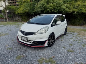 รถบ้าน รถมือสอง Honda Jazz 1.5 i-VTEC รุ่น S เกียร์ Auto ปี 2012 โดย หญิงรถบ้าน รถมือสองขอนแก่น ราคาถูก ผ่อนสบาย