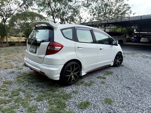 รถบ้าน รถมือสอง Honda Jazz 1.5 i-VTEC รุ่น S เกียร์ Auto ปี 2012 โดย หญิงรถบ้าน รถมือสองขอนแก่น ราคาถูก ผ่อนสบาย