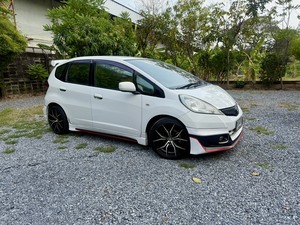รถบ้าน รถมือสอง Honda Jazz 1.5 i-VTEC รุ่น S เกียร์ Auto ปี 2012 โดย หญิงรถบ้าน รถมือสองขอนแก่น ราคาถูก ผ่อนสบาย
