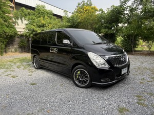 รถบ้าน รถมือสอง Hyundai H-1 2.5 Deluxe Van เกียร์ Auto ปี 2018  โดย หญิงรถบ้าน รถมือสองขอนแก่น ราคาถูก ผ่อนสบาย