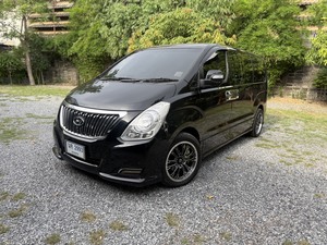 รถบ้าน รถมือสอง Hyundai H-1 2.5 Deluxe Van เกียร์ Auto ปี 2018  โดย หญิงรถบ้าน รถมือสองขอนแก่น ราคาถูก ผ่อนสบาย