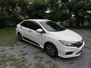 รถบ้าน รถมือสอง Honda City 1.5 i-VTEC รุ่น V Plus เกียร์ Auto ปี 2017 โดย หญิงรถบ้าน รถมือสองขอนแก่น ราคาถูก ผ่อนสบาย