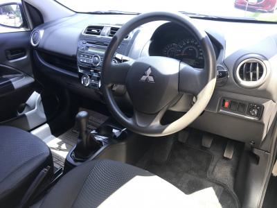 รถบ้าน รถมือสอง (ฟรีดาวน์) Mitsubishi Attrage 1.2 รุ่น GLX เกียร์ธรรมดา ปี 2013 โดย หญิงรถบ้าน รถมือสองขอนแก่น ราคาถูก ผ่อนสบาย