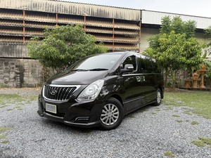 รถบ้าน รถมือสอง Hyundai H-1 2.5 Deluxe Van เกียร์ Auto ปี 2017 โดย หญิงรถบ้าน รถมือสองขอนแก่น ราคาถูก ผ่อนสบาย