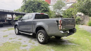 รถบ้าน รถมือสอง ISUZU D-MAX Hi-lander L Space Cab 1.9 Ddi ปี 2020 เกียร์ MT โดย หญิงรถบ้าน รถมือสองขอนแก่น ราคาถูก ผ่อนสบาย