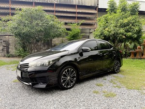 รถบ้าน รถมือสอง Toyota Corolla Altis 1.8 รุ่น S ESport เกียร์ Auto ปี 2015  โดย หญิงรถบ้าน รถมือสองขอนแก่น ราคาถูก ผ่อนสบาย