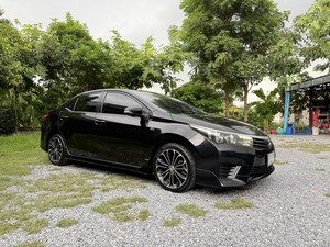 รถบ้าน รถมือสอง Toyota Corolla Altis 1.8 รุ่น S ESport เกียร์ Auto ปี 2015  โดย หญิงรถบ้าน รถมือสองขอนแก่น ราคาถูก ผ่อนสบาย
