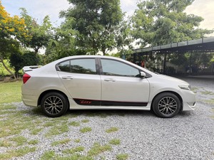 รถบ้าน รถมือสอง Honda City 1.5 i-VTEC รุ่น S เกียร์ Auto ปี 2013 โดย หญิงรถบ้าน รถมือสองขอนแก่น ราคาถูก ผ่อนสบาย