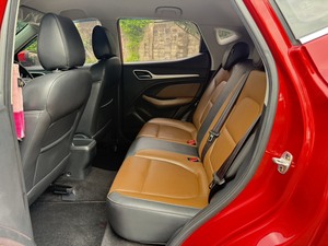 รถบ้าน รถมือสอง MG ZS 1.5 I-Smart รุ่น D เกียร์ Auto ปี 2018 โดย หญิงรถบ้าน รถมือสองขอนแก่น ราคาถูก ผ่อนสบาย