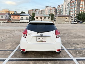 รถบ้าน รถมือสอง Toyota Yaris 1.2 รุ่น G เกียร์ Auto ปี 2015  โดย หญิงรถบ้าน รถมือสองขอนแก่น ราคาถูก ผ่อนสบาย